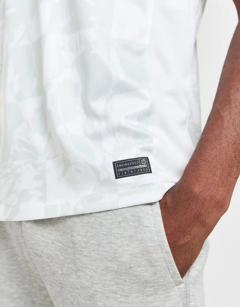 قميص ليفربول الثالث لموسم 24/25