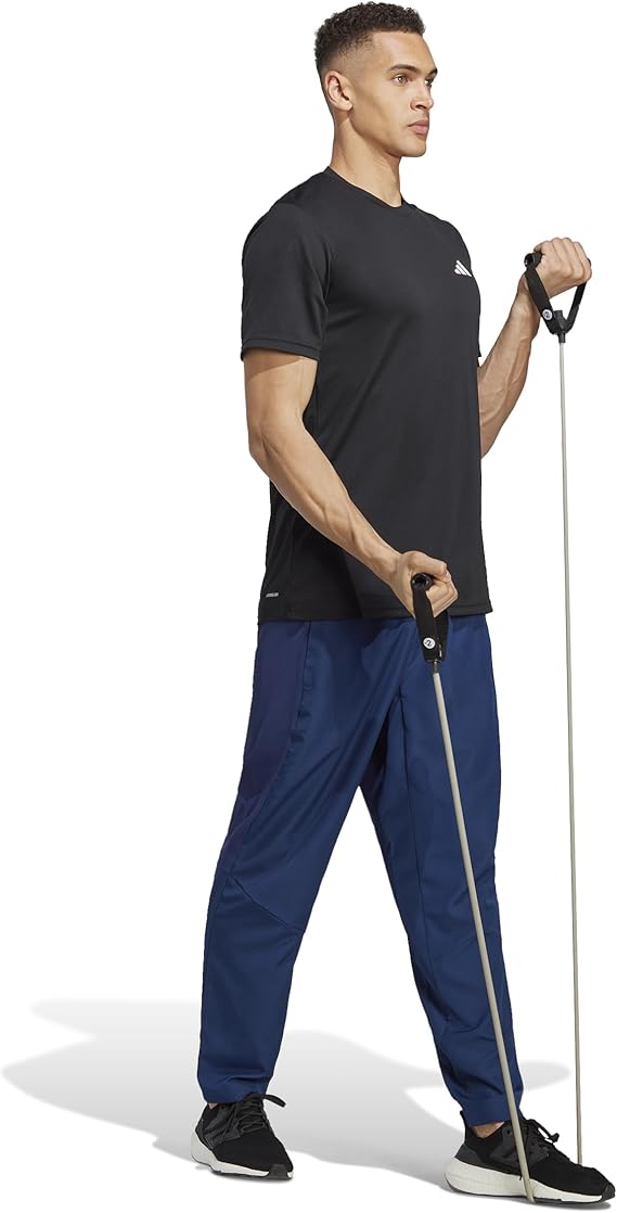 تي شيرت تدريب Train Essentials للرجال من adidas