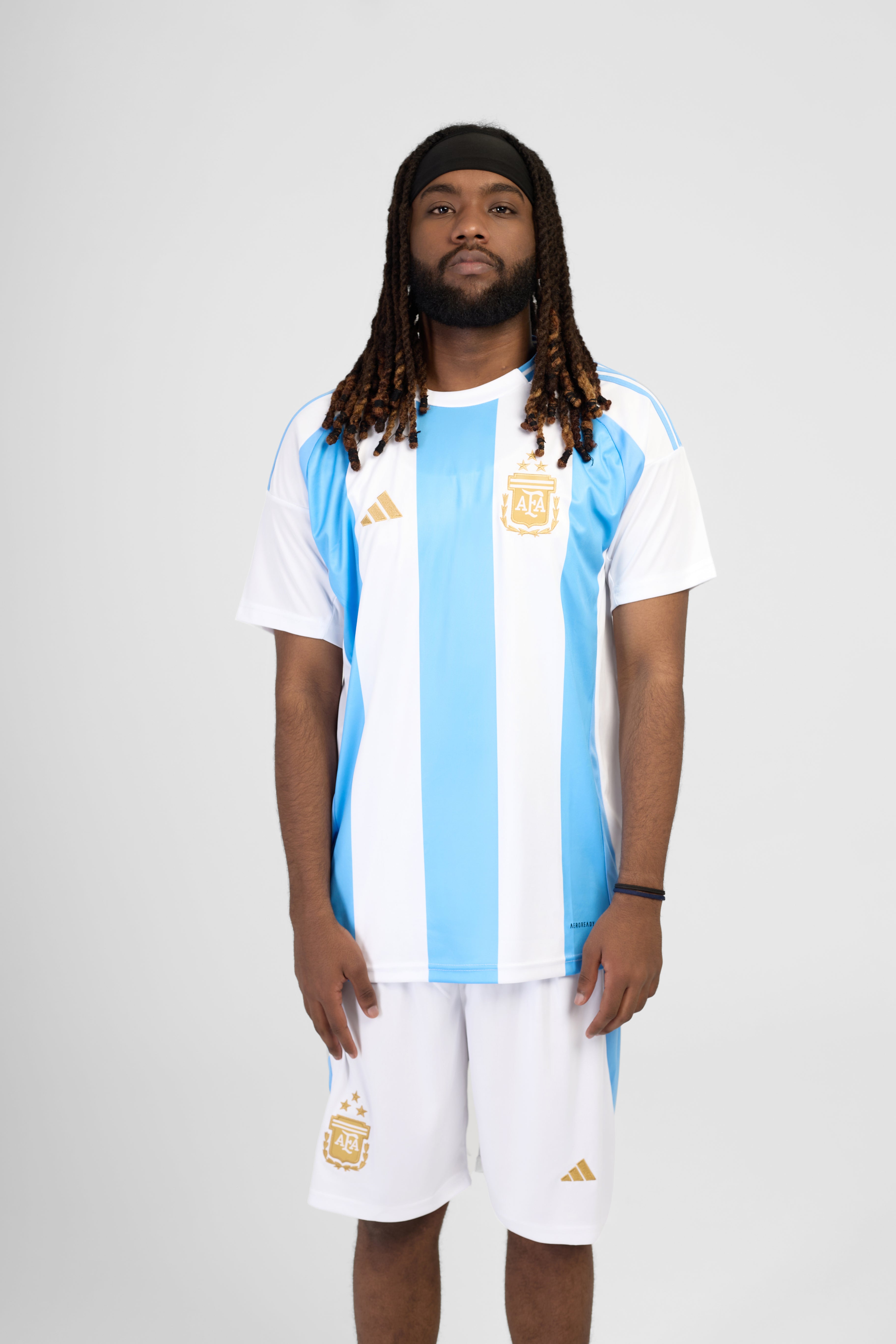 طقم منتخب الأرجنتين للمباريات 2024/25