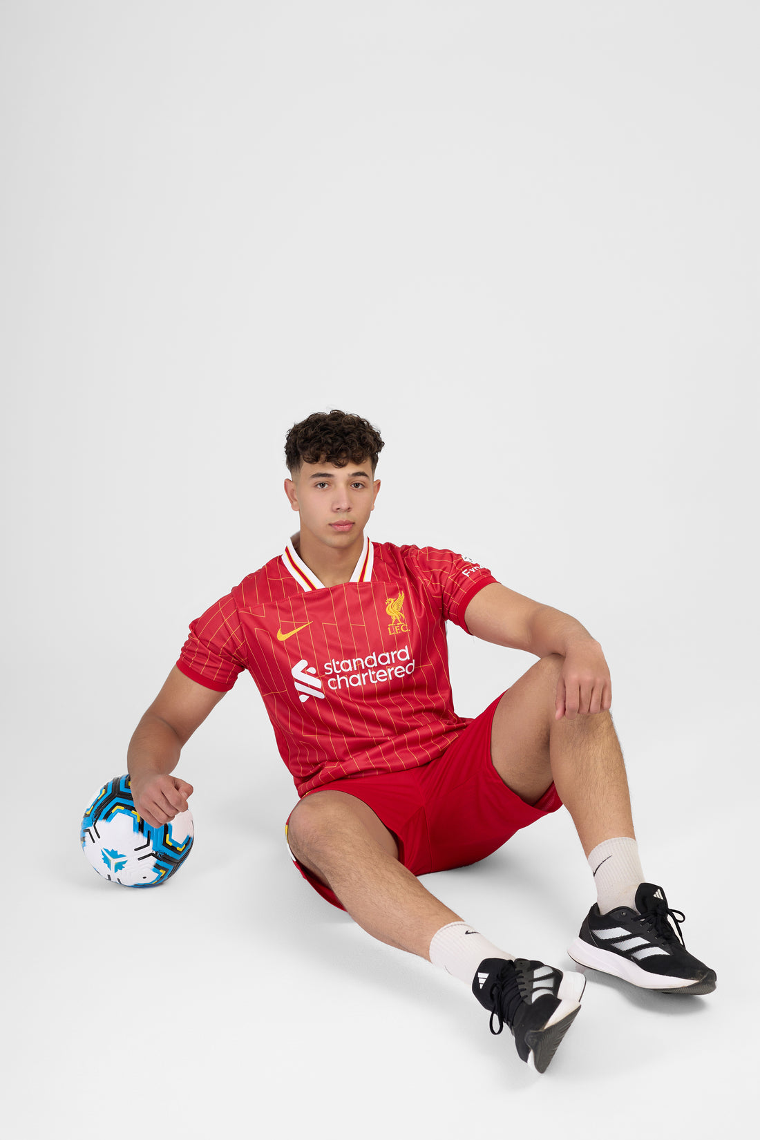 طقم ليفربول إف سي 2024/25