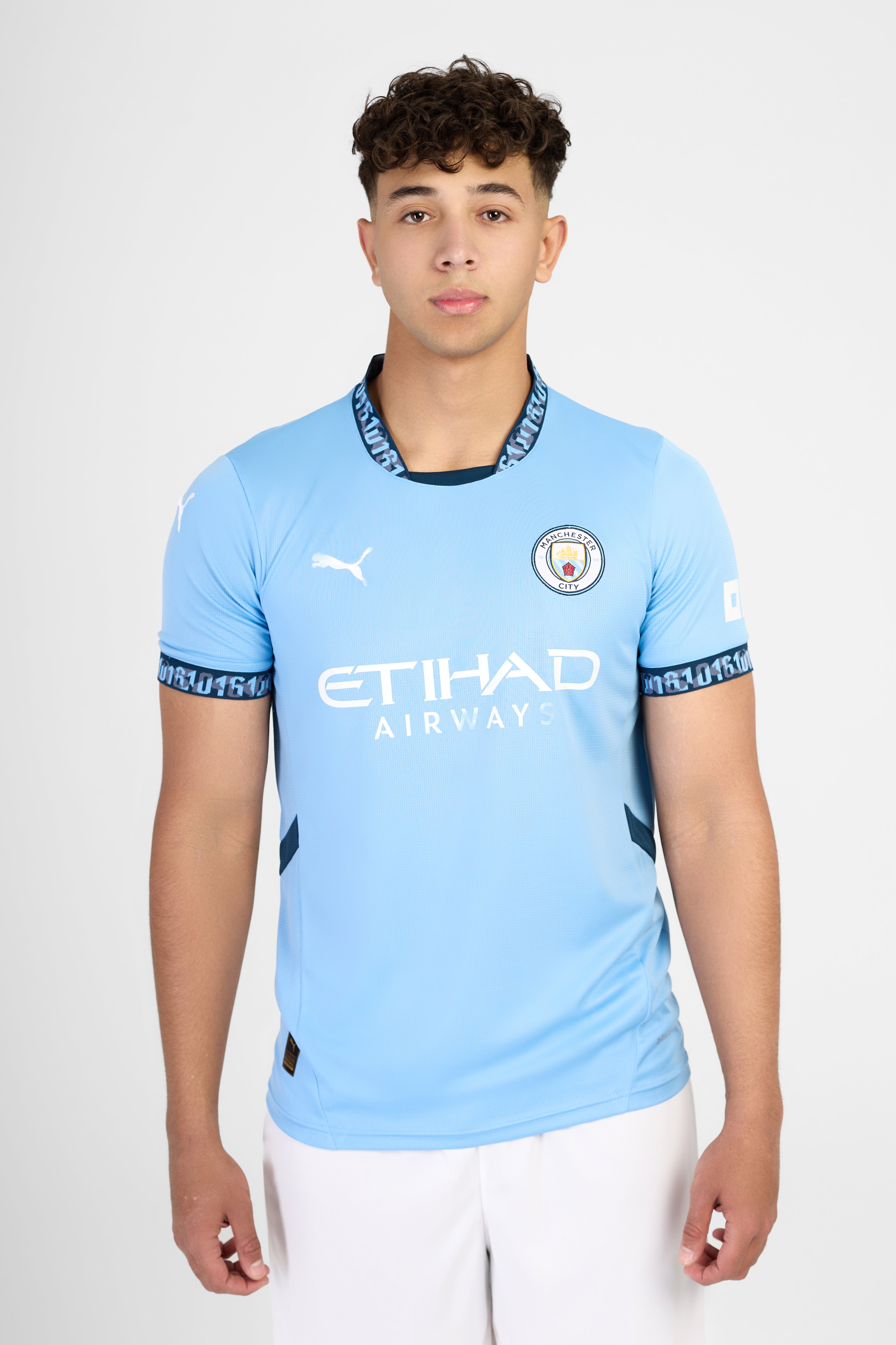 طقم مانشستر سيتي موسم 2024/25