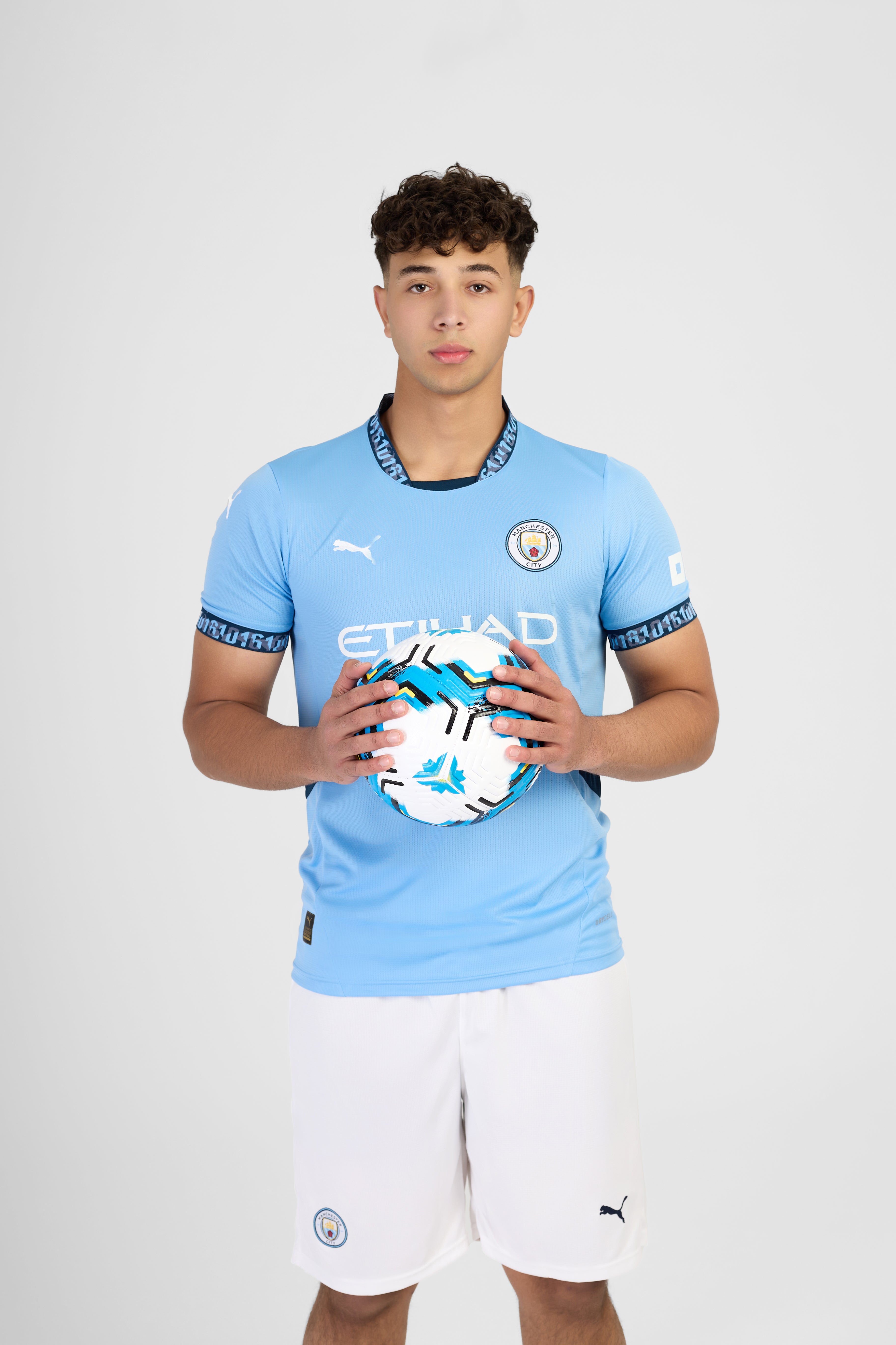 طقم مانشستر سيتي موسم 2024/25