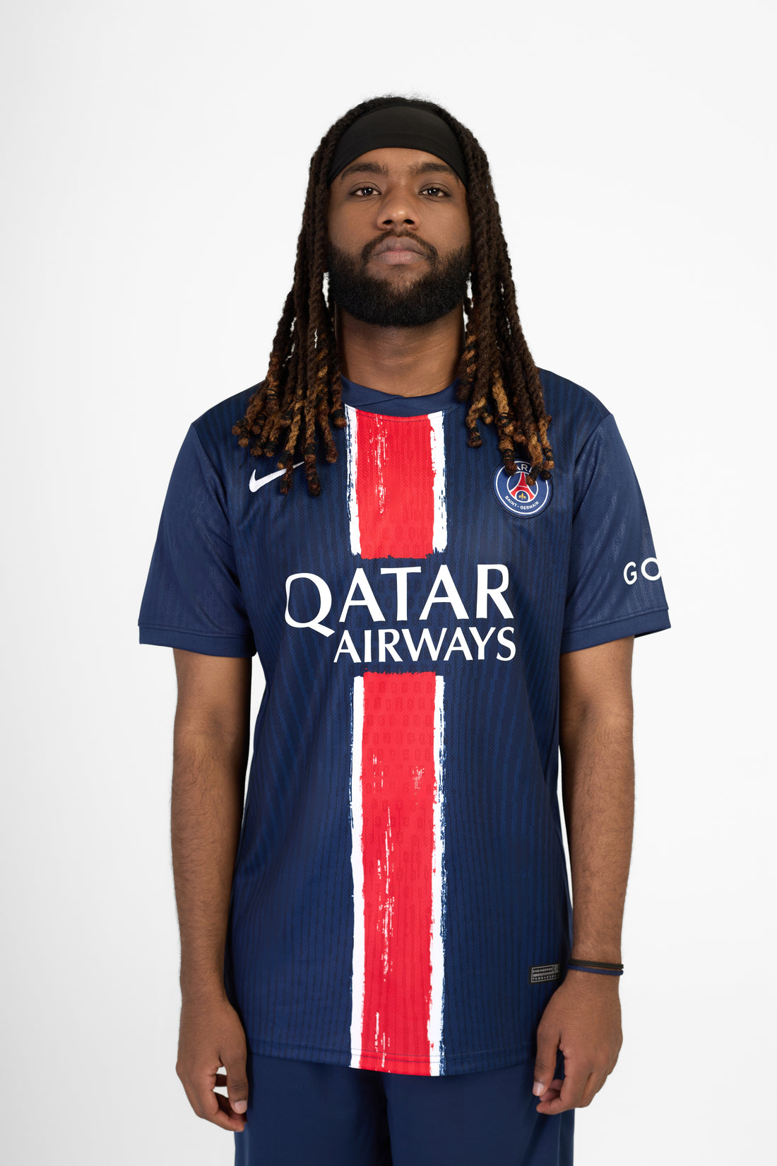 طقم باريس سان جيرمان الأساسي لموسم 2024/25