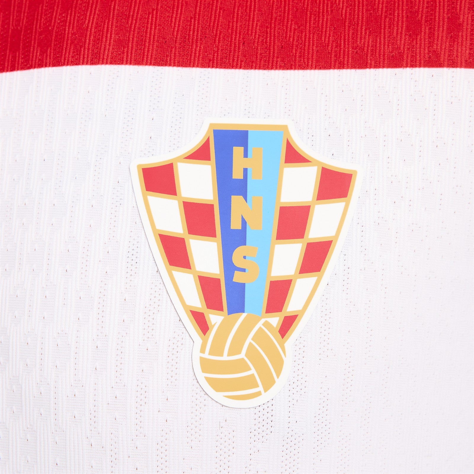 طقم المنتخب الكرواتي 2024/25 الأساسي