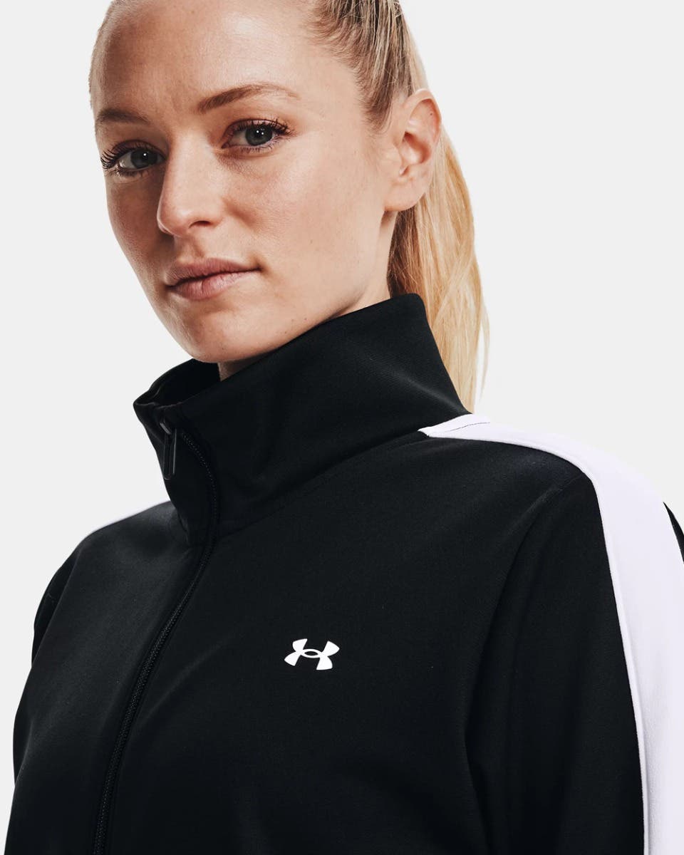 بتصميم تريكو. Under Armour بدلة رياضية نسائية من