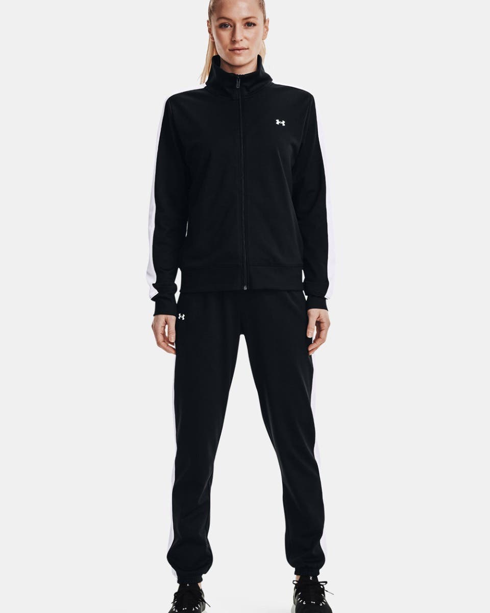 بتصميم تريكو. Under Armour بدلة رياضية نسائية من