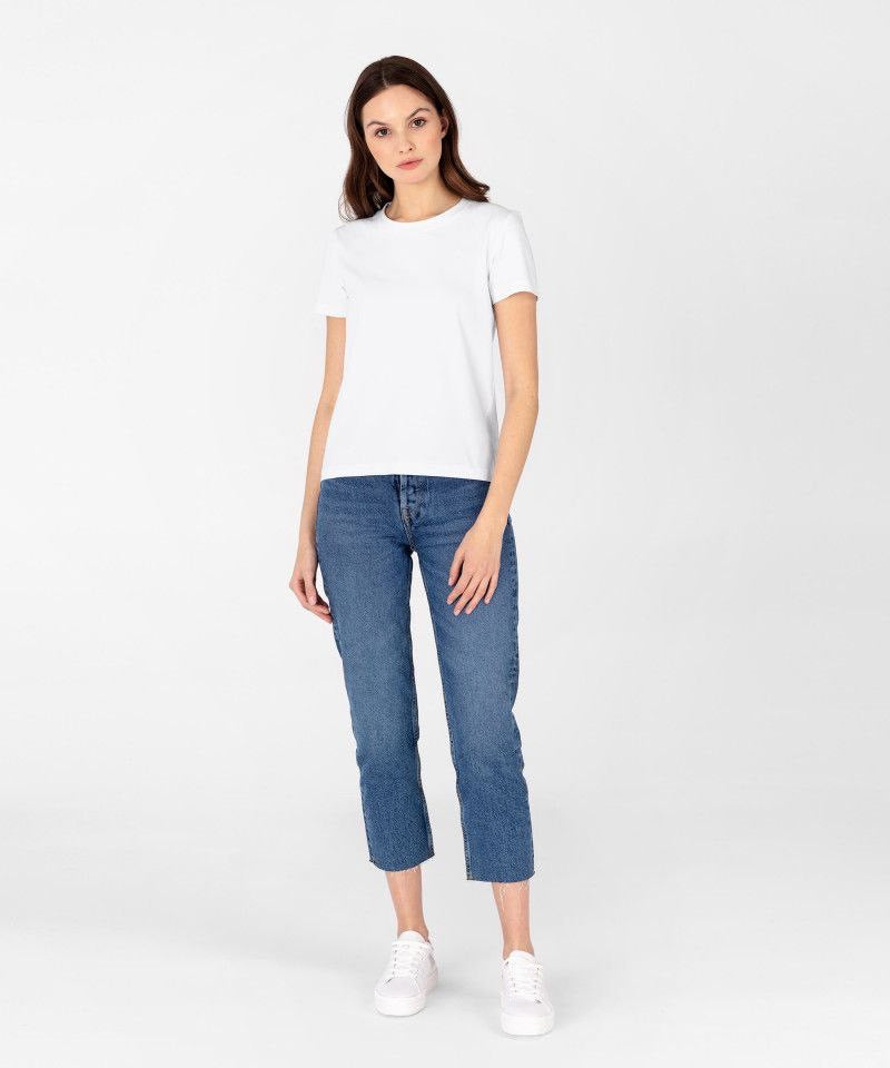 تيشرت أبيض للنساء