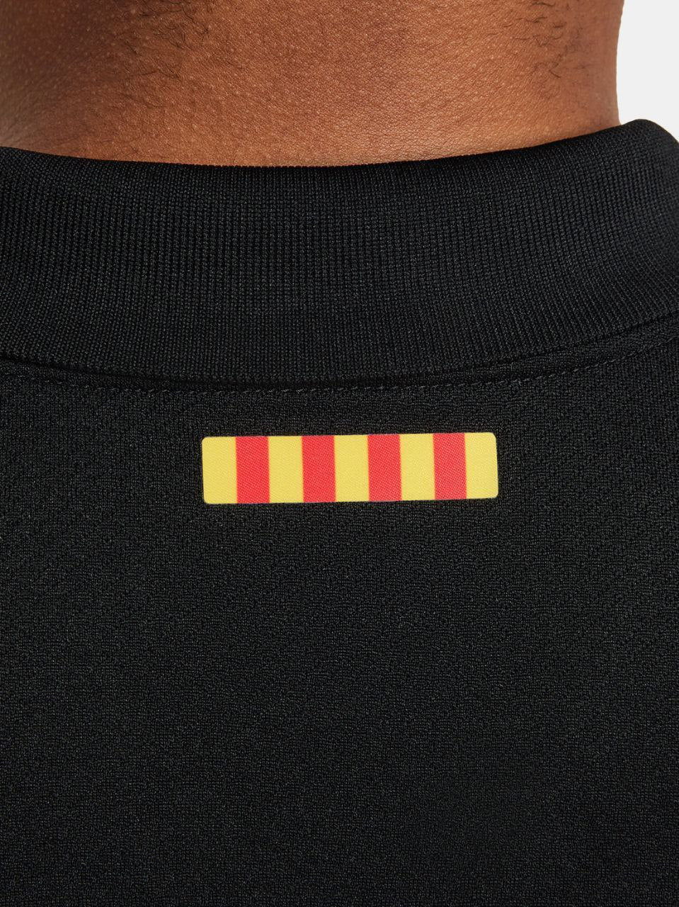 طقم برشلونه  الاحتياطي للشباب 24/25