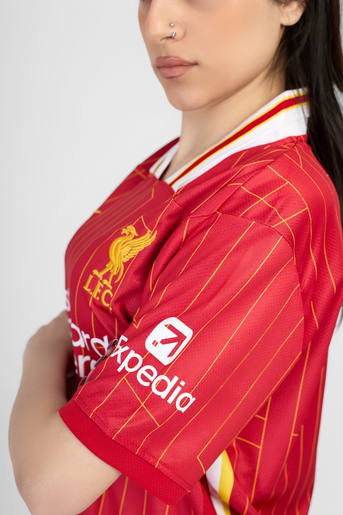 قميص ليفربول نسائي 24/25 الأساسي