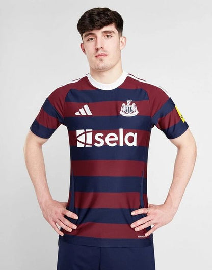 Newcastle United 24/25 away shirt