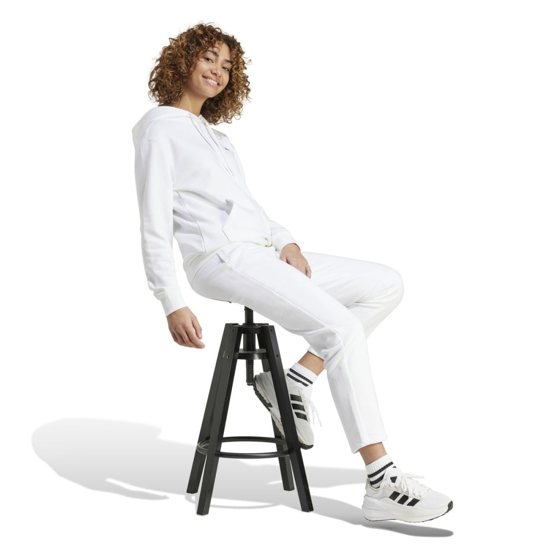 هودي adidas Essentials Small Logo Feel Cozy للنساء